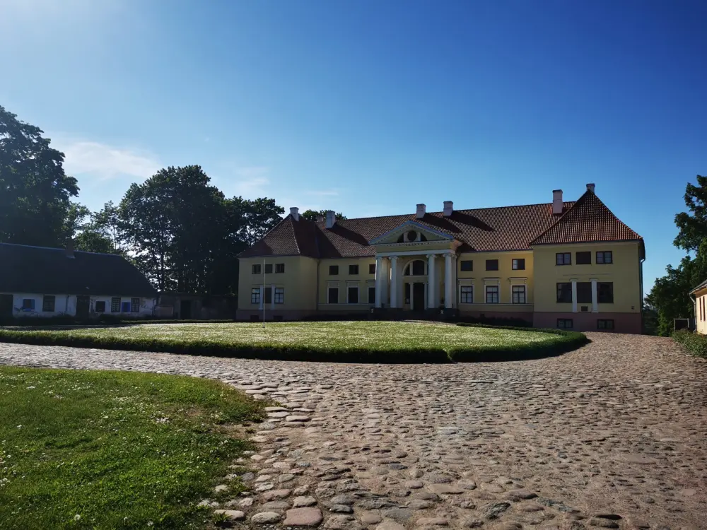 Durbe Castle - photo 1