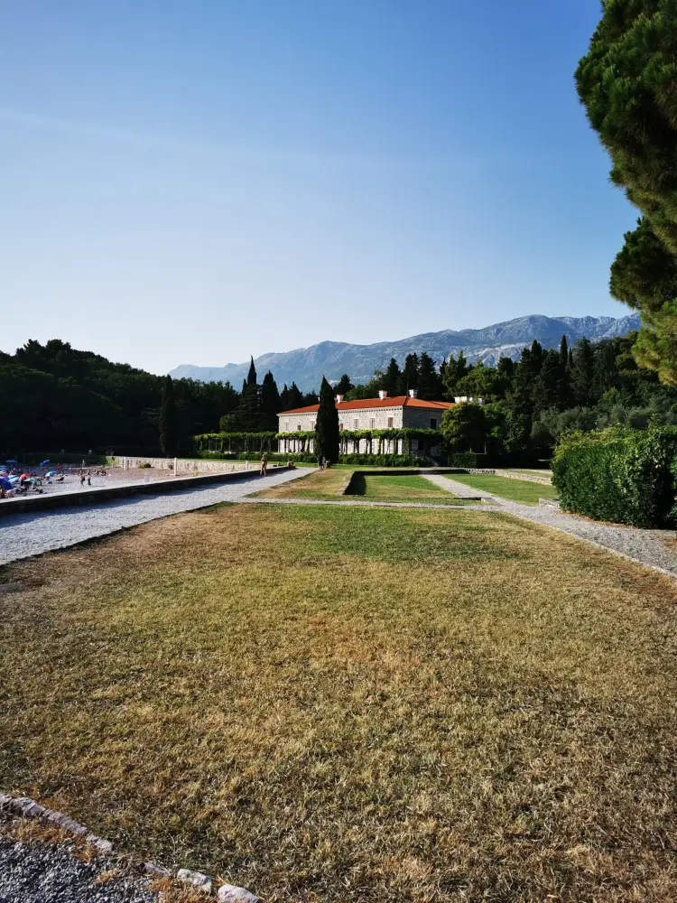 Milocher Park - photo 3