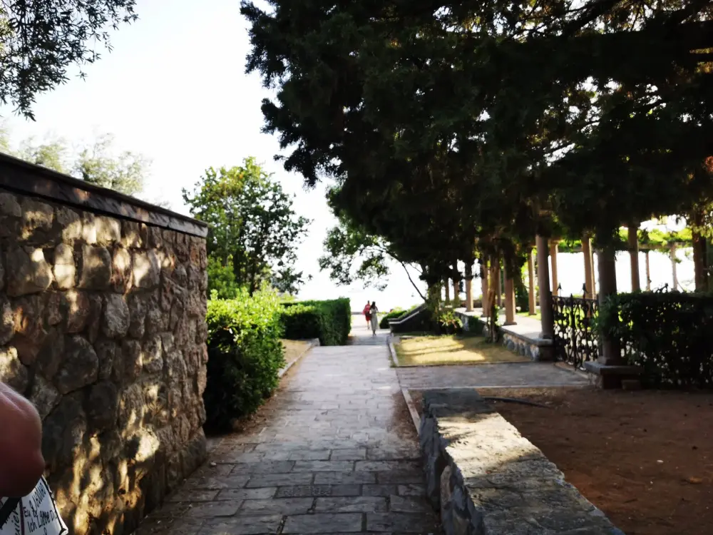 Milocher Park - photo 2