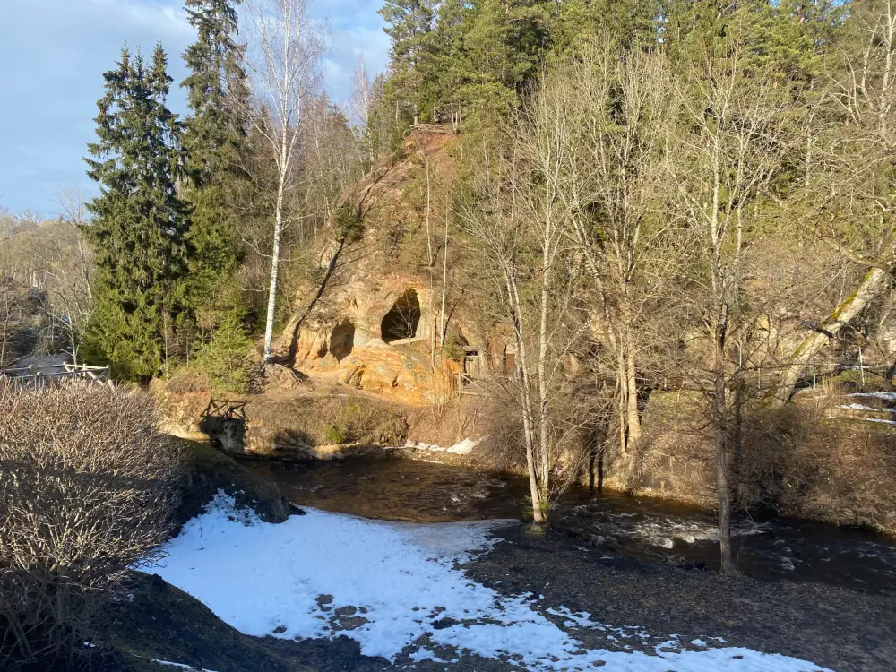 Lustuzis Cliff - photo 2