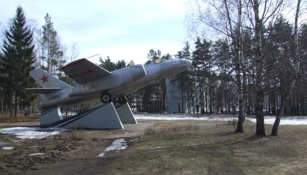 Il-28 aircraft - photo 1