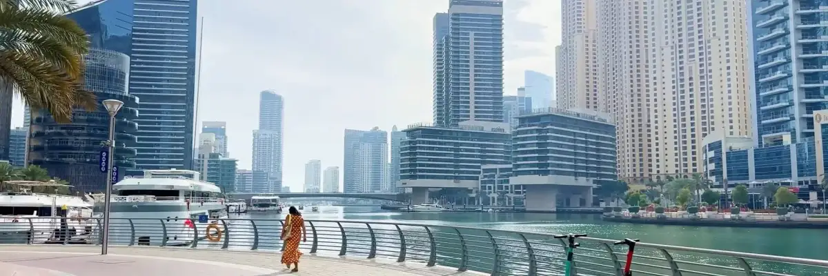 Walks live, Dubai