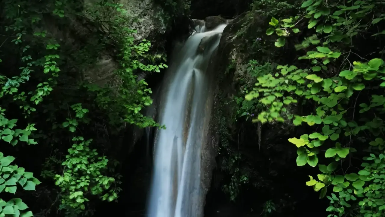 Háj waterfalls