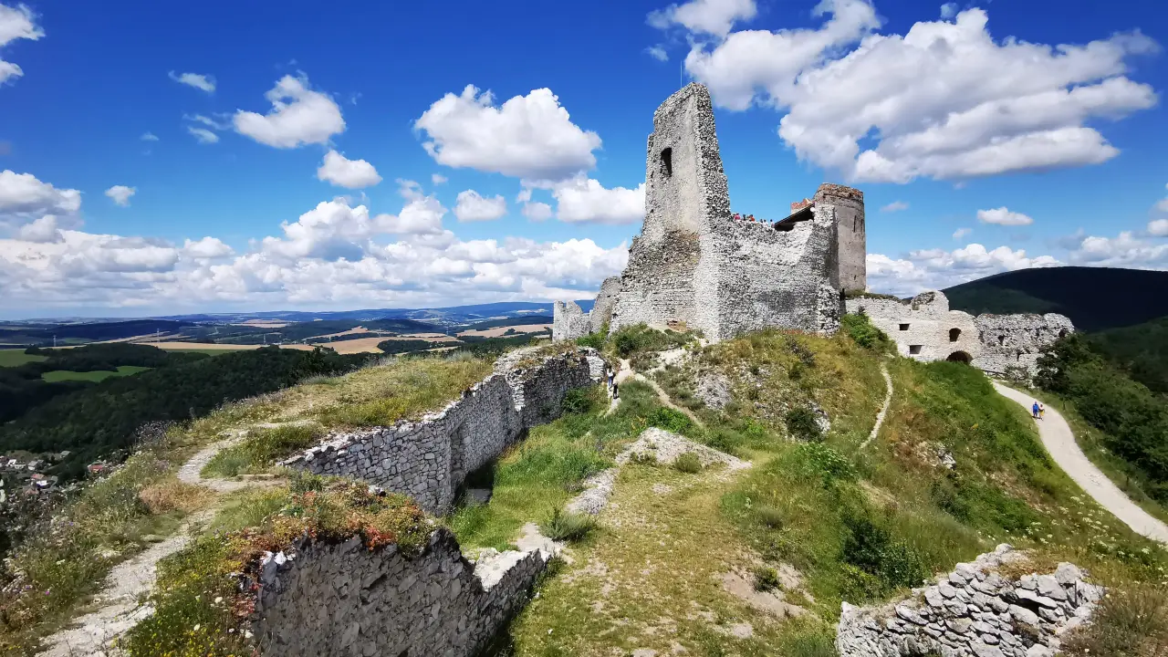 Čachtický hrad (Cahtice Castle)