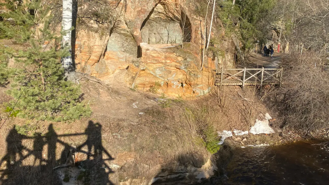 Lustuzis Cliff