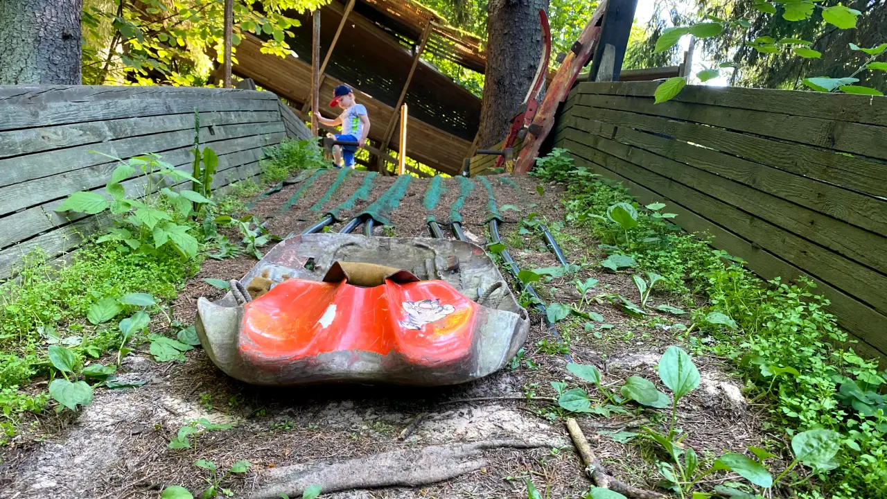 Vecā kamaniņu trase (Old Bobsleigh Track)