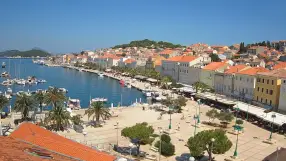 Mali Losinj, Waterfront