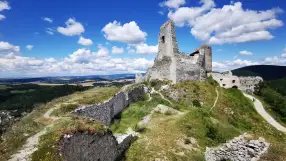 Čachtický hrad (Cahtice Castle)