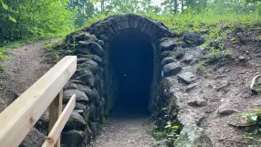 Elles kalns (Devil's Cave)