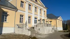Bruknas Manor