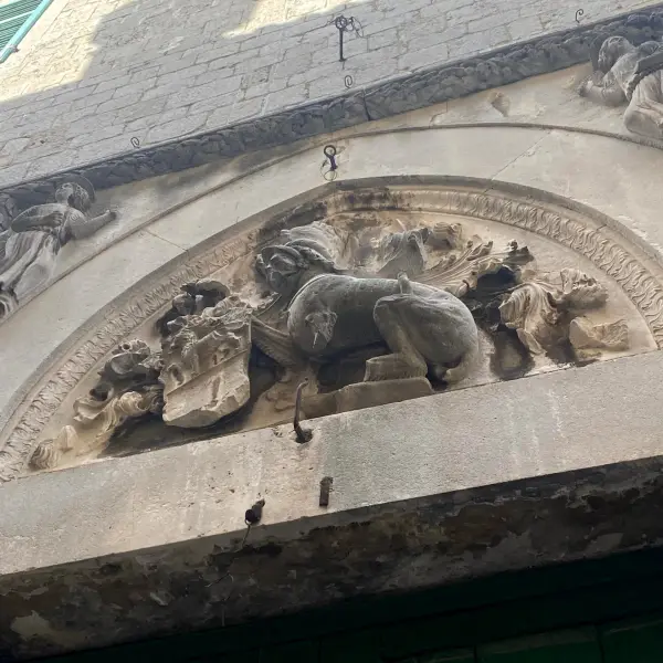 Beskucha Palace - photo 2