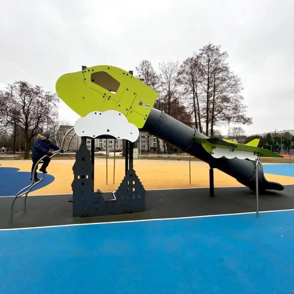Children Playground - photo 1