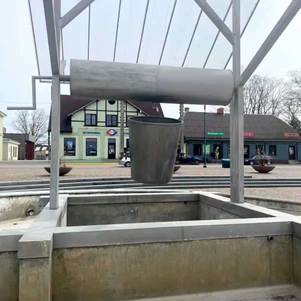 Bucket Fountain - photo 2