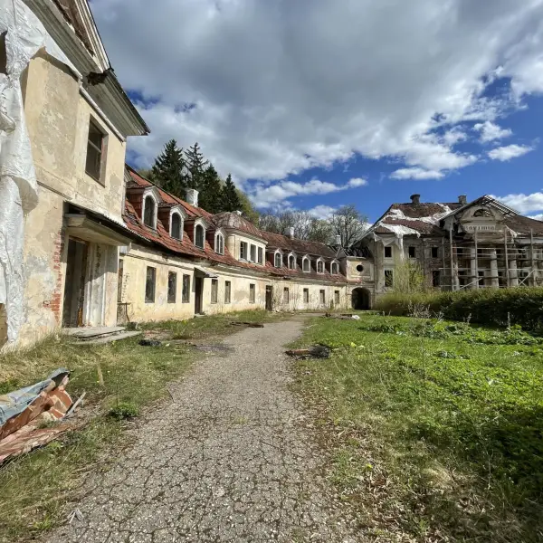 Kaucminde Castle - photo 1