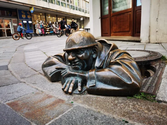 Čumil (Man at work)