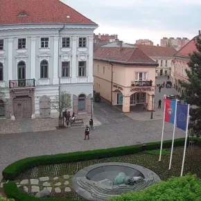 Városház-plassen miniatyrbilde