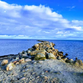 The old ruined pier thumbnail