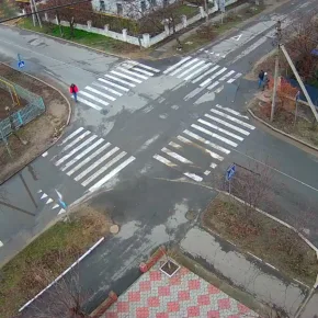 Novaya Kakhovka, cruce de las calles Druzhby y Mayakovsky miniatura