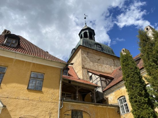 Lielstraupe Castle