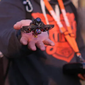 Топ 5 мест для полетов на FPV дроне в Латвии картинка