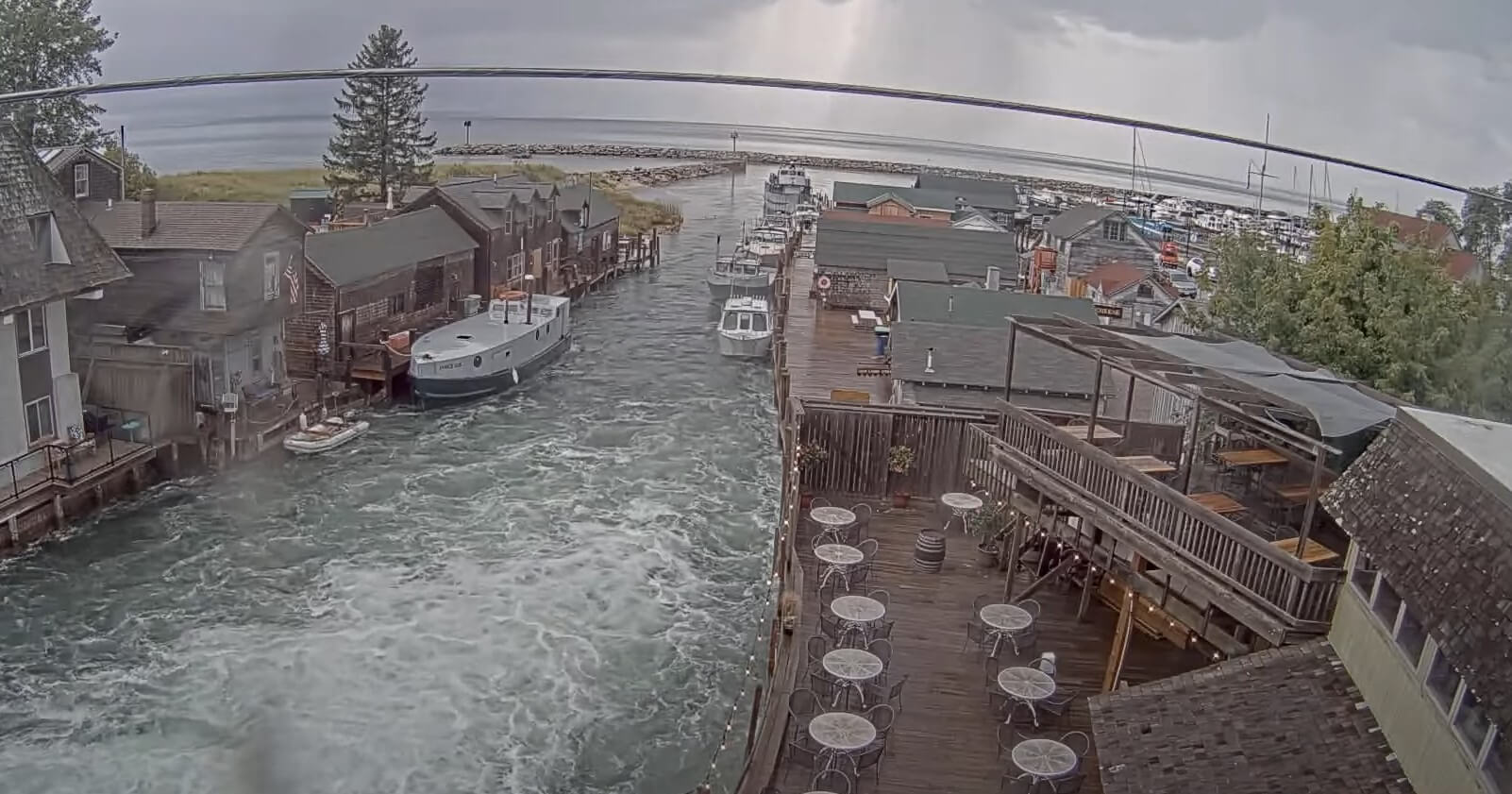 The Cove Leland Fishtown Live cam 【🎥】