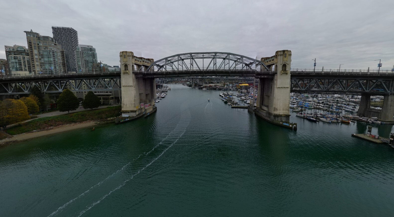 False Creek - Live Webcam 【 Canada