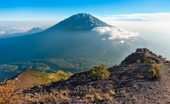 ムラピ火山 サムネイル
