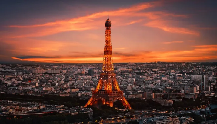 Eiffel Tower thumbnail