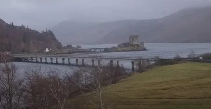 Eilean Donan Castle thumbnail