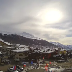Livigno city view thumbnail