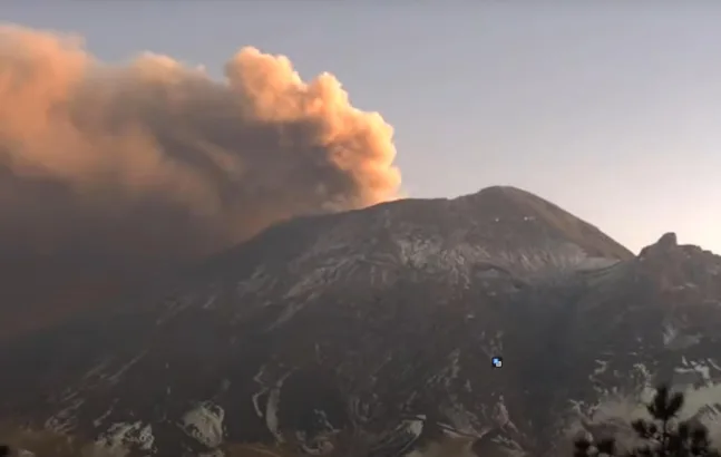ポポカテペトル火山 サムネイル