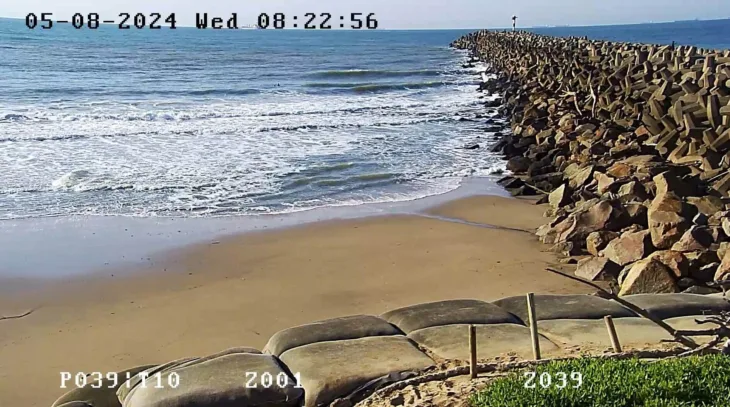 Richards Bay, Dolphin Spot thumbnail