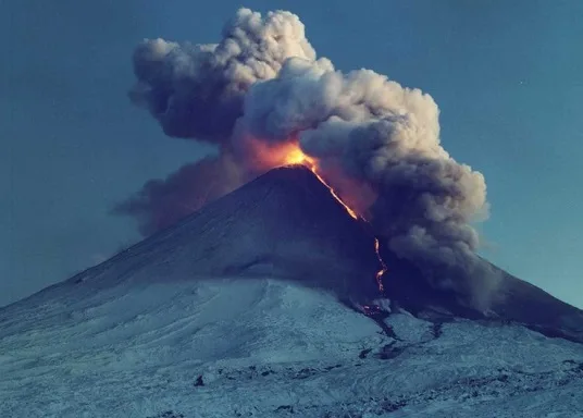 クリュチェフスコイ火山 サムネイル