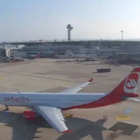 デュッセルドルフ、空港ビル サムネイル