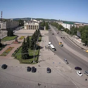 Nizhny Tagil, Alun-alun Teater thumbnail