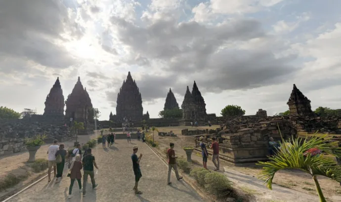プランバナン寺院 サムネイル