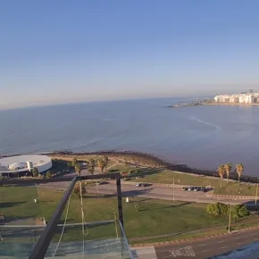 Coastline in Montevideo thumbnail