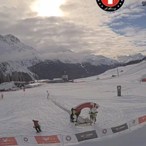 サラストレインズ サムネイル