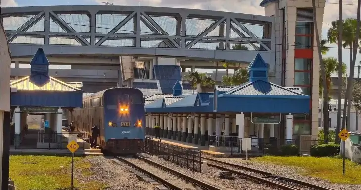 Stasiun Transfer Metrorail thumbnail