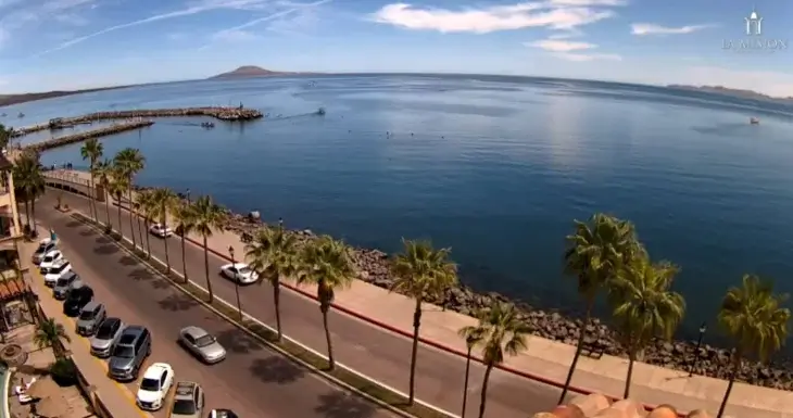Strandpromenaden i Loreto miniatyrbilde