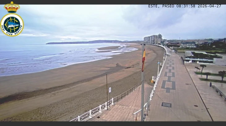 The Seafront of Salinas thumbnail