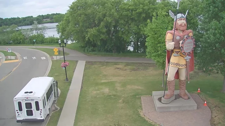 Big Ole Viking Statue thumbnail