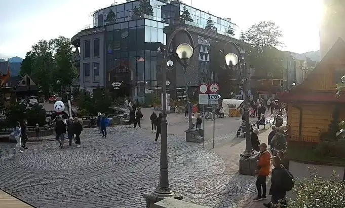 Mostek na Krupówkach thumbnail