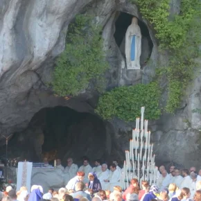 Sanctuaire de Lourdes thumbnail